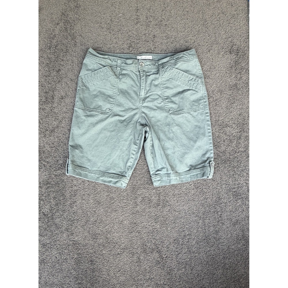 Gloria Vanderbilt Khaki Unltd Sage Green Cargo Utility Shorts Womens Size 12